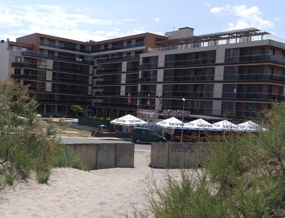 Апартаменти В Помориебей Комплекс Pomorie Exterior foto